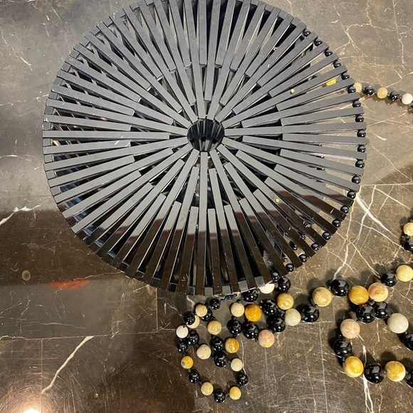 Cult Gaia Luna Circle Crossbody Bag acrylic black tan - Picture 4 of 12